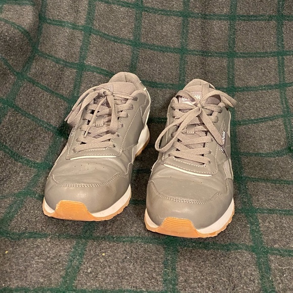 Reebok Sneakers Size 9.5 - Picture 4 of 6